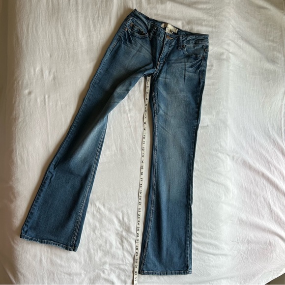 BD by Bella Dahl Blue Western Boot Cut Jeans with Embroidered Boho Size 26 - Picture 12 of 16